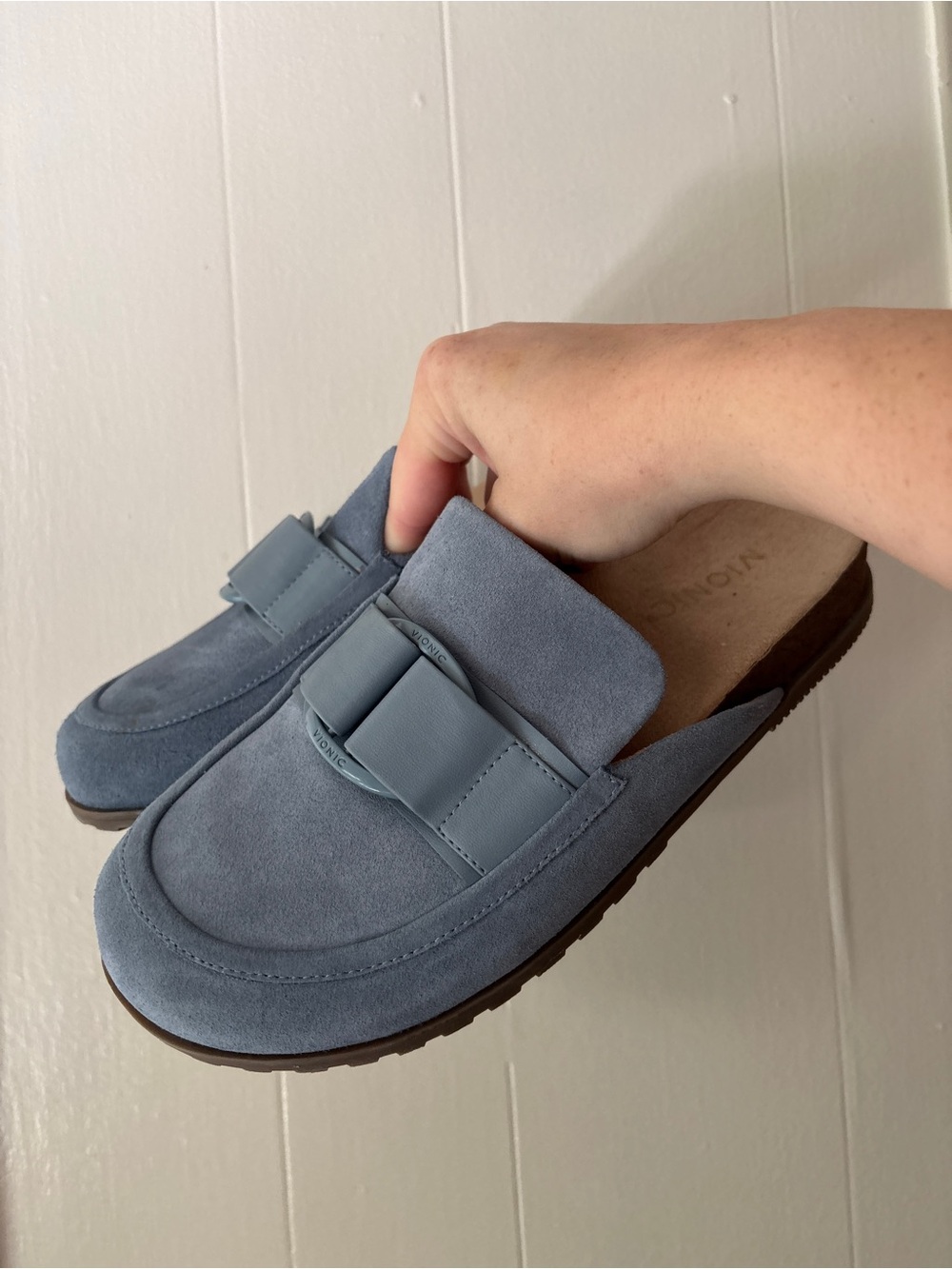 NWOT Vionic Jordan Blue Suede Buckle Mules 8.5